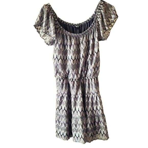 Sequin Hearts Silver Patterned Short Sleeve Mini Dress - Picture 1 of 4